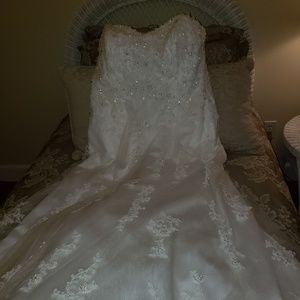 Wedding dress